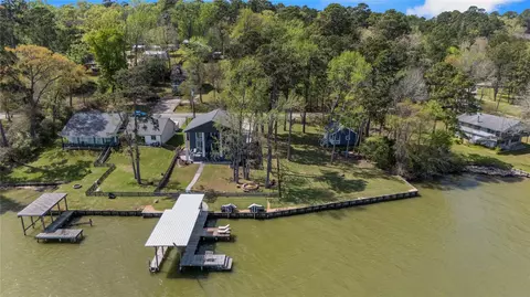800 Northwoods Dr, Point Blank, TX 77364