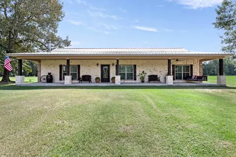 18610 Fm 252, Kirbyville, TX 75956