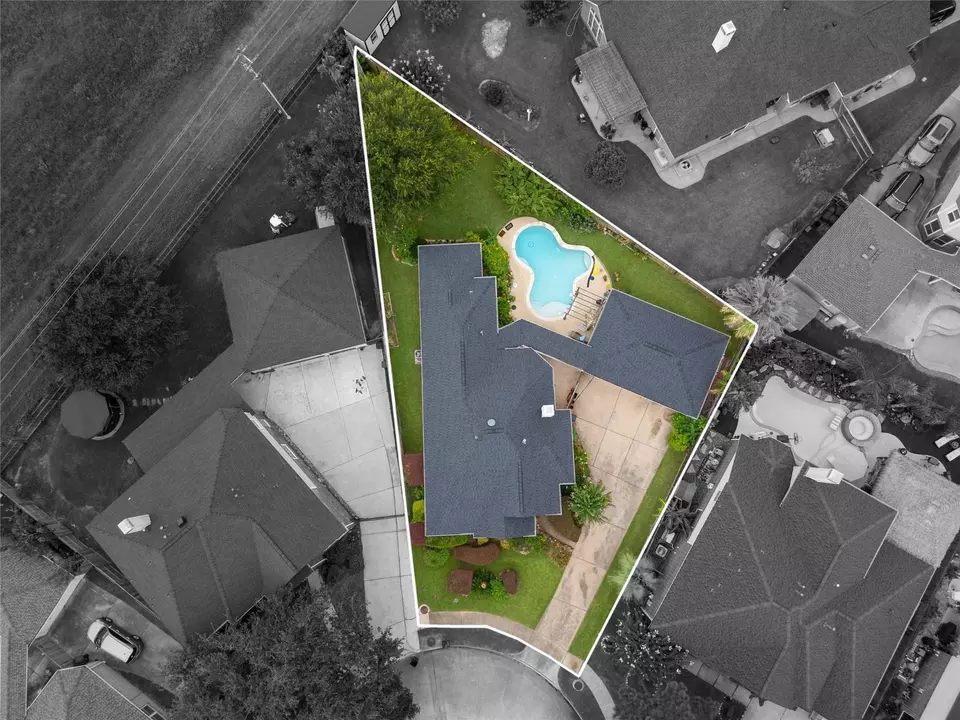 View/Area - 1100 Rippling Springs Ln, League City, TX 77573 photo 1 of 2