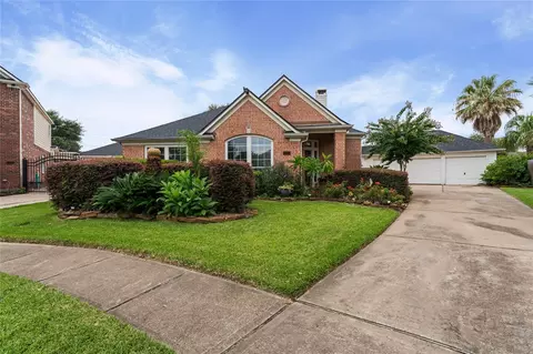 Exterior - 1100 Rippling Springs Ln, League City, TX 77573 photo 1 of 7