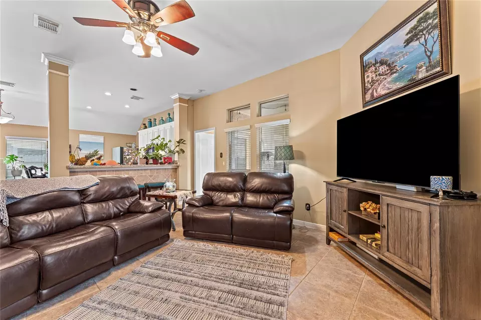 Living - 1100 Rippling Springs Ln, League City, TX 77573 photo 2 of 2