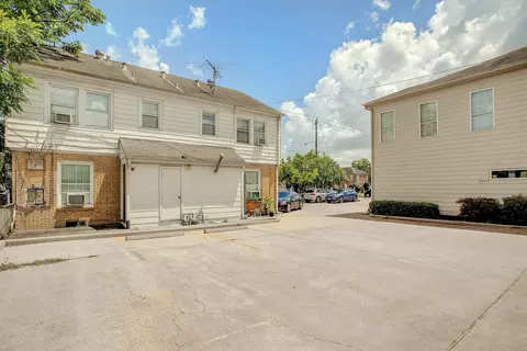 1935 Richmond Ave, Houston, TX 77098