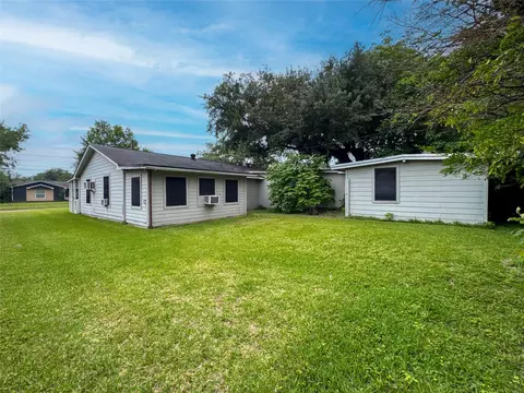 201 W 5th St, Deer Park, TX 77536
