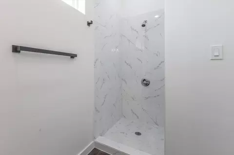 Bath - 18846 Elegance Ave, Spring, TX 77379 photo 5 of 6