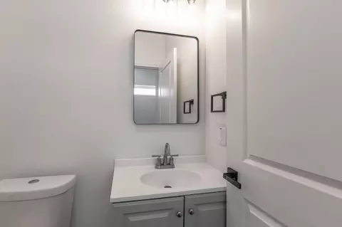 Bath - 18846 Elegance Ave, Spring, TX 77379 photo 6 of 6