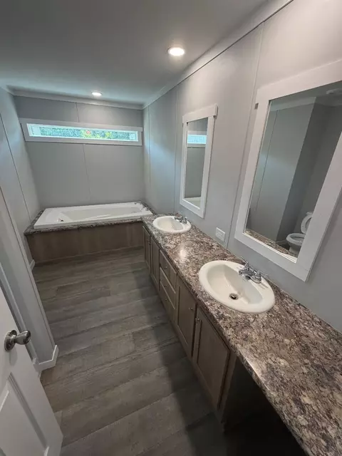Bath - 15955 Westgate Rd, Splendora, TX 77372 photo 1 of 3