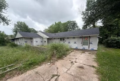 5822 Lyndhurst Dr, Houston, TX 77033
