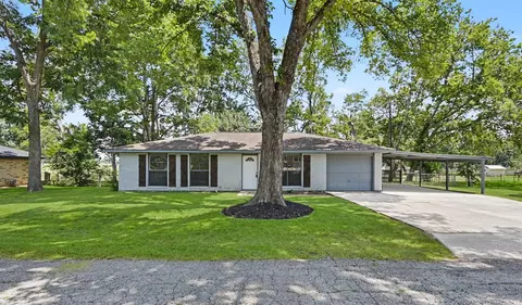 11 Hardy Hollow Dr, New Waverly, TX 77358