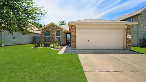 2216 Shady Pine Dr, Conroe, TX 77301 photo 1