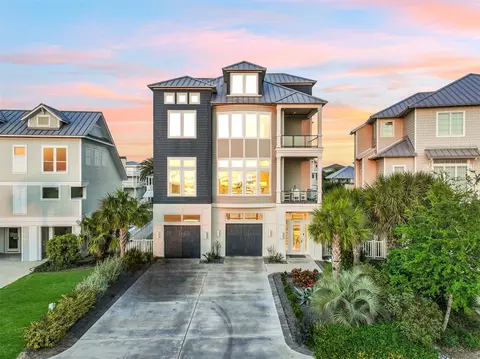 3430 Treasure Cir, Galveston, TX 77554