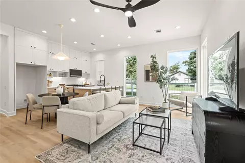 7444 Tremper St, Houston, TX 77020