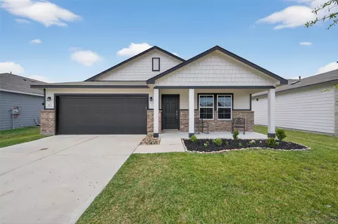 812 Brookside Dr, Dayton, TX 77535