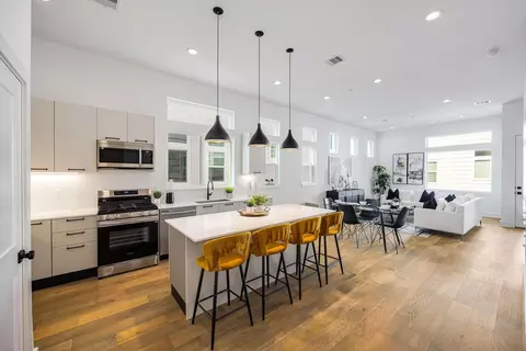 303 Marcella St #J, Houston, TX 77091