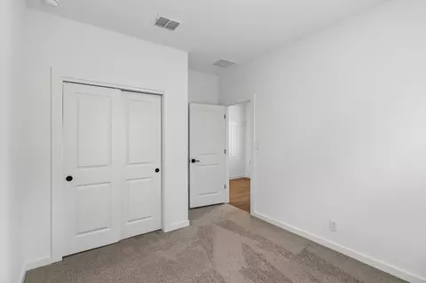 Bedroom - 7930 Jade Crest Dr, Angleton, TX 77515 photo 14 of 14