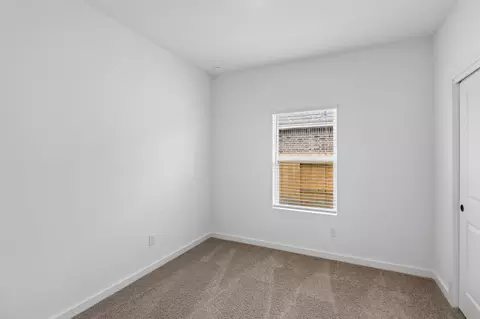 Bedroom - 7930 Jade Crest Dr, Angleton, TX 77515 photo 6 of 14