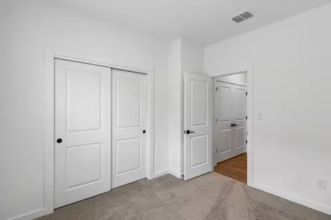 Bedroom - 7930 Jade Crest Dr, Angleton, TX 77515 photo 8 of 14