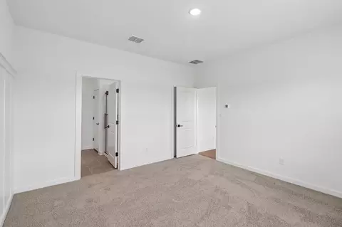 Bedroom - 7930 Jade Crest Dr, Angleton, TX 77515 photo 4 of 14
