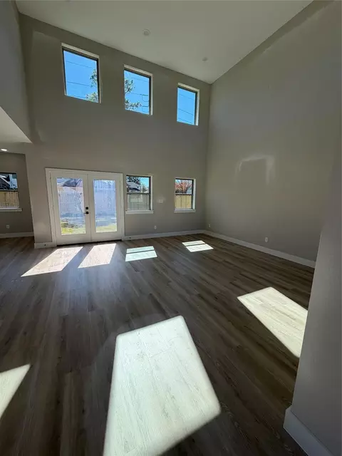 Living - 2523 Liguria Ln, Spring, TX 77388 photo 1 of 2