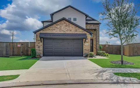 17602 Carnation Glen Dr, Richmond, TX 77407