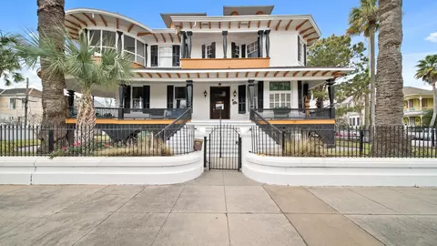 511 17th St, Galveston, TX 77550
