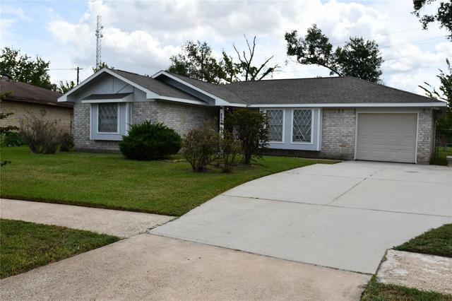 8518 Rinn St, Houston, TX 77078