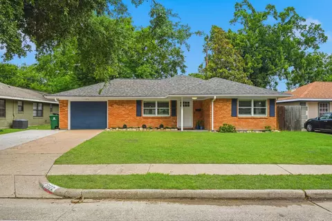5022 W 43rd St, Houston, TX 77092