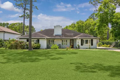 206 Melody Ln, Friendswood, TX 77546