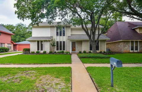 2814 River Birch Dr, Sugar Land, TX 77479