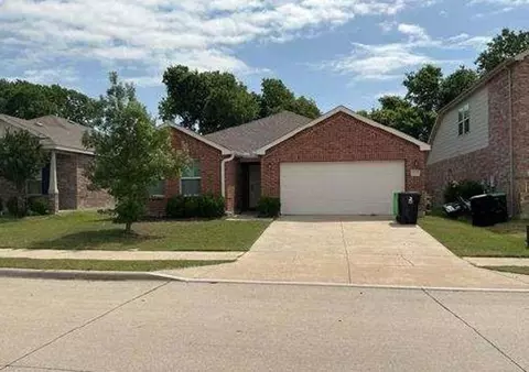 1725 Megan Creek Dr, Little Elm, TX 75068