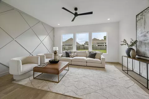 Living - 431 Venado View Ct, Conroe, TX 77304 photo 3 of 3