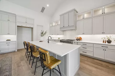 Kitchen - 431 Venado View Ct, Conroe, TX 77304 photo 1 of 2