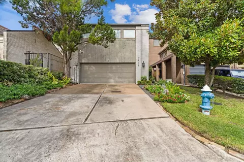 1918 Stoney Brook Dr, Houston, TX 77063