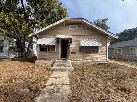 3025 Trulley St, Houston, TX 77004