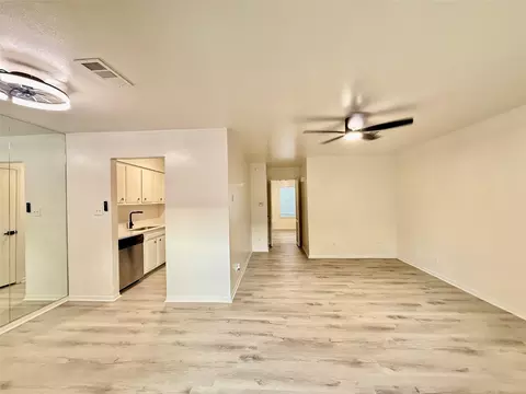 6401 Skyline Dr #36, Houston, TX 77057