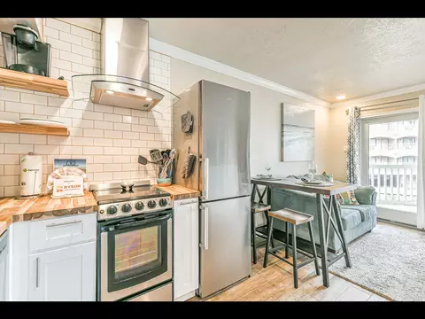 6300 Seawall Boulevard Blvd, Galveston, TX 77551