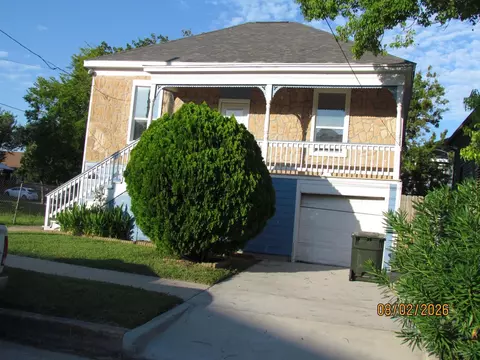 1806 Jack Johnson Blvd, Galveston, TX 77550