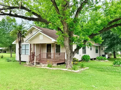 611 Keith St, Kennard, TX 75847