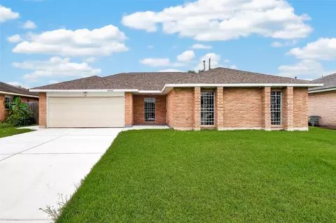 10906 Triola Ln, Houston, TX 77072