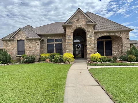2222 W Lonesome Dove Dr, Deer Park, TX 77536