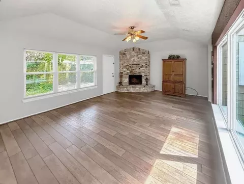 Living - 5519 Lynngate Dr, Spring, TX 77373 photo 1 of 3