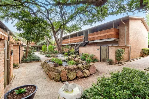 3924 W Alabama St #4, Houston, TX 77027