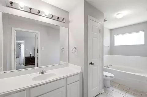 Bath - 2514 Spring Dusk Ln, Spring, TX 77373 photo 1 of 3