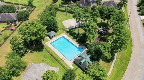 View/Area - 2514 Spring Dusk Ln, Spring, TX 77373 photo 4 of 5