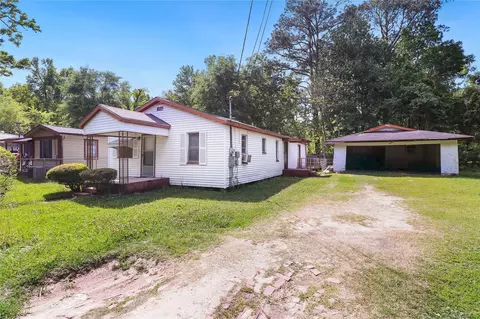 325 S 19th St, Silsbee, TX 77656