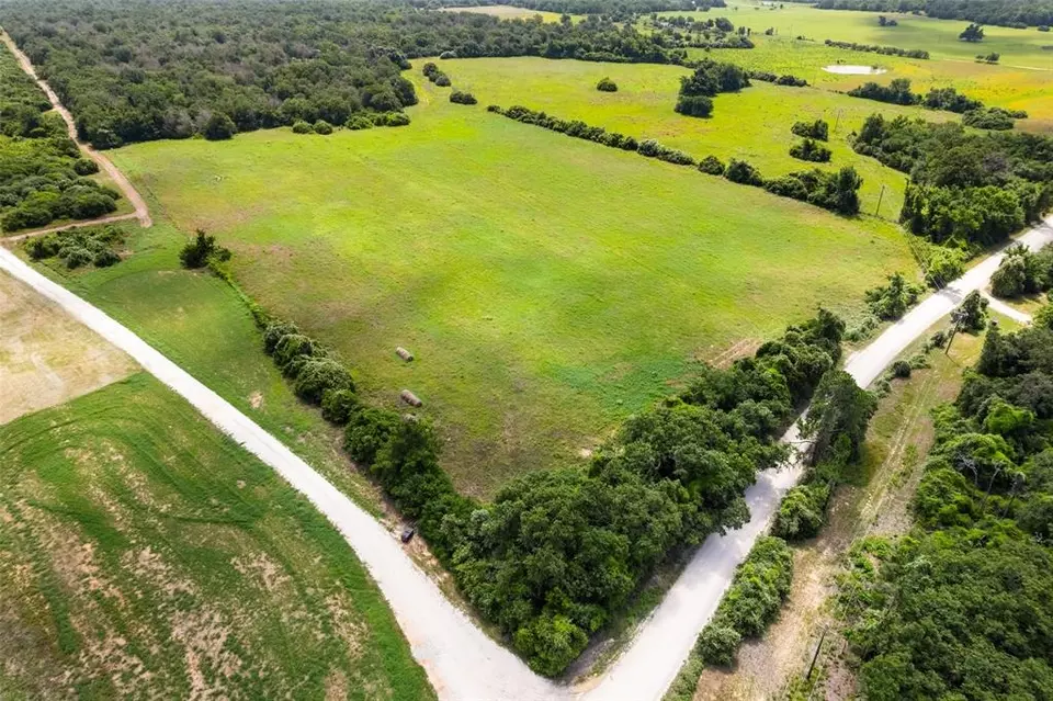  2874 Old Boone Prairie Rd, Franklin, TX 77856 photo 2