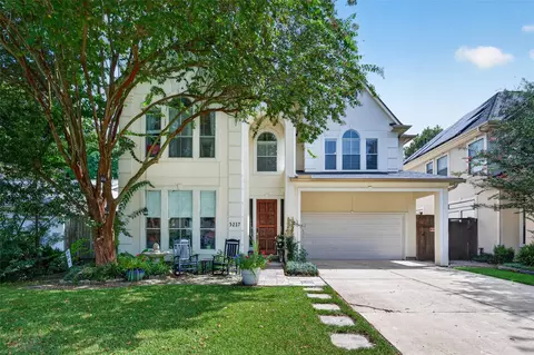 5217 Beech St, Bellaire, TX 77401