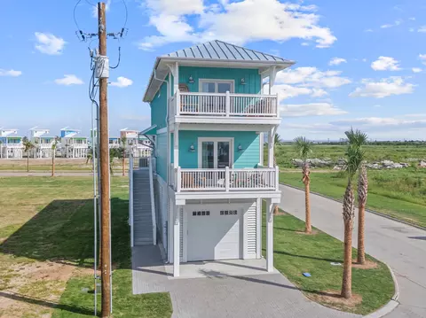 Exterior - 683 Seaside Dr, Crystal Beach, TX 77650 photo 2 of 13
