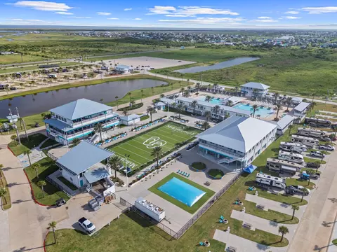 View/Area - 683 Seaside Dr, Crystal Beach, TX 77650 photo 2 of 5