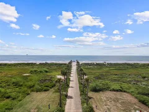 View/Area - 683 Seaside Dr, Crystal Beach, TX 77650 photo 5 of 5