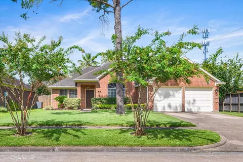 115 Chariss Glen Dr, League City, TX 77573